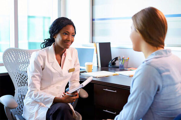 Doctor consults patient in an opioid detox program in Phoenix, Arizona